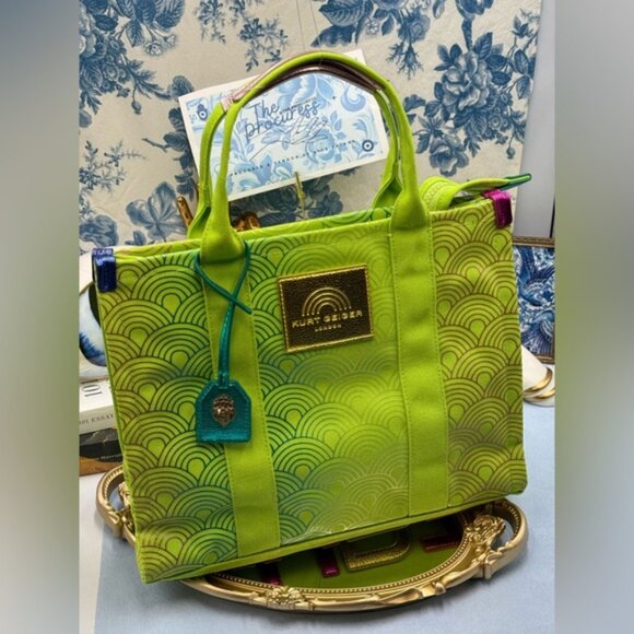 🆕 KURT GEIGER LONDON 🧿 NWOT Southbank Tote Crossbody Bag, Lime Green - Picture 2 of 16